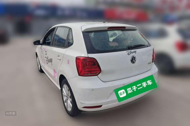 Volkswagen Polo 2015 car image #5