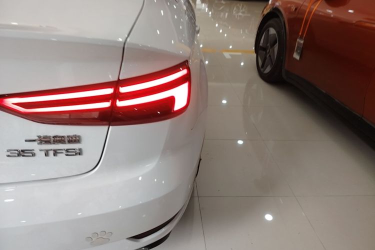 Audi A3 2019 #8 Audi A3 2019 صورة سيارة #8