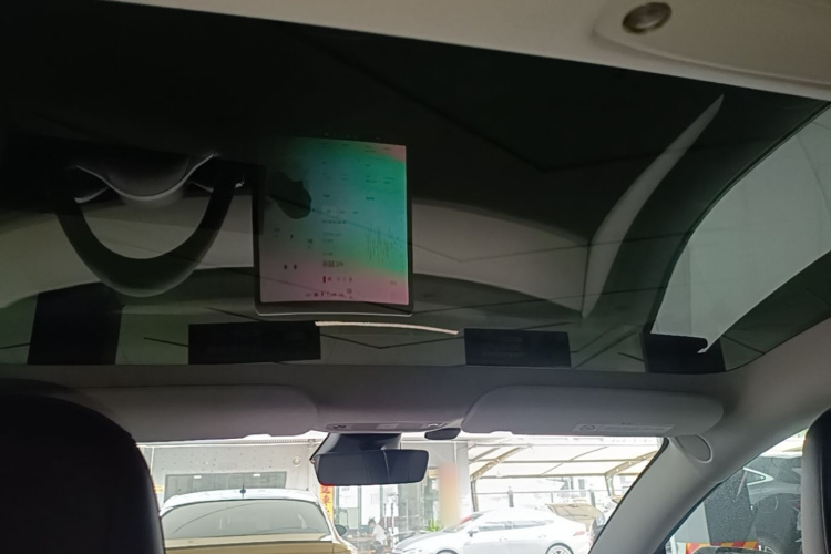 Tesla Model 3 2022 immagine di auto #19
