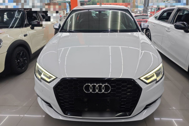 Audi A3 2019 car image #5