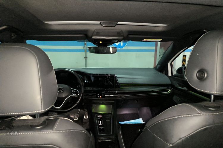 Volkswagen Golf 2021 car image #20