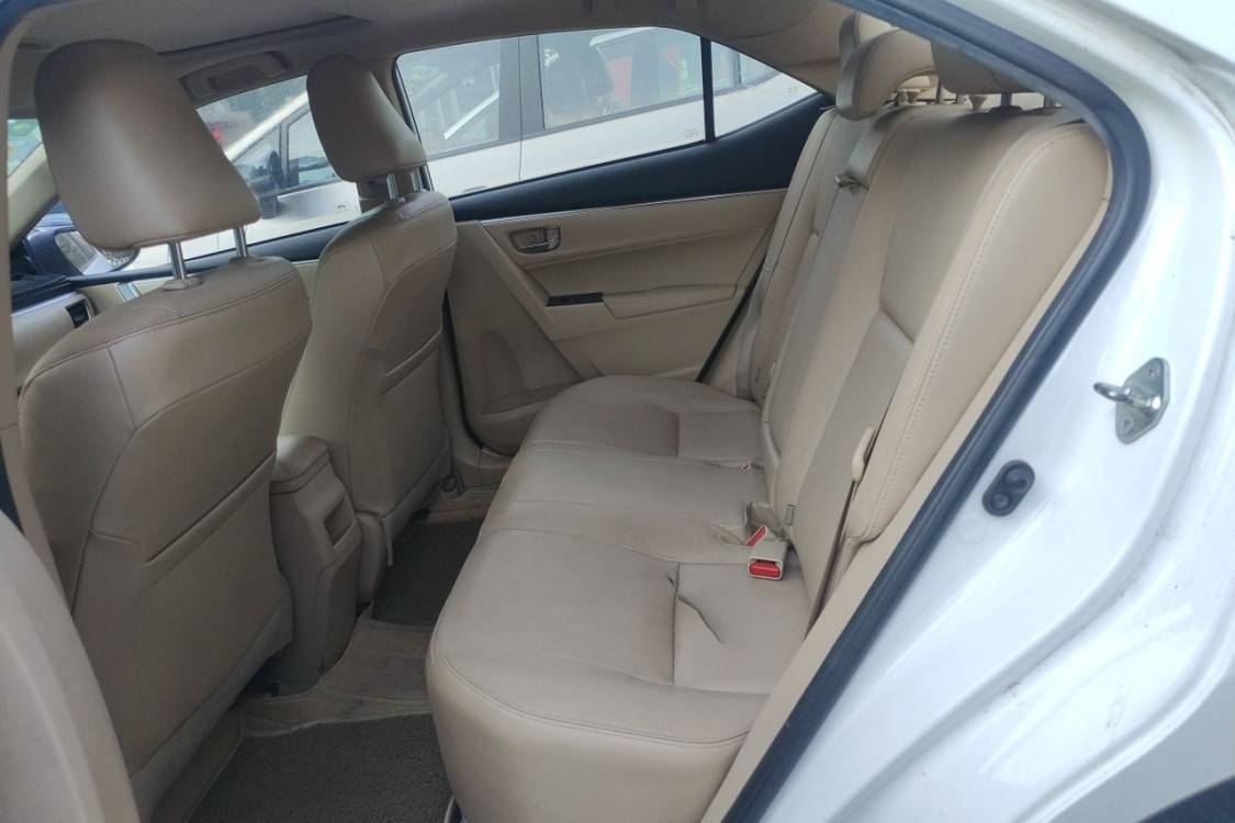 Toyota Corolla 2015 car image #19