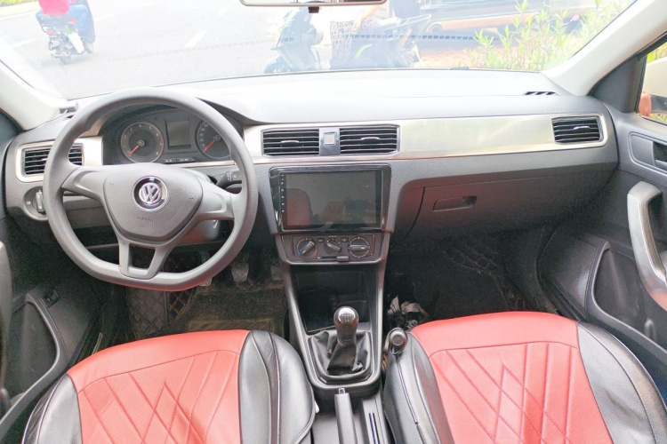 Volkswagen Santana 2017 car image #7