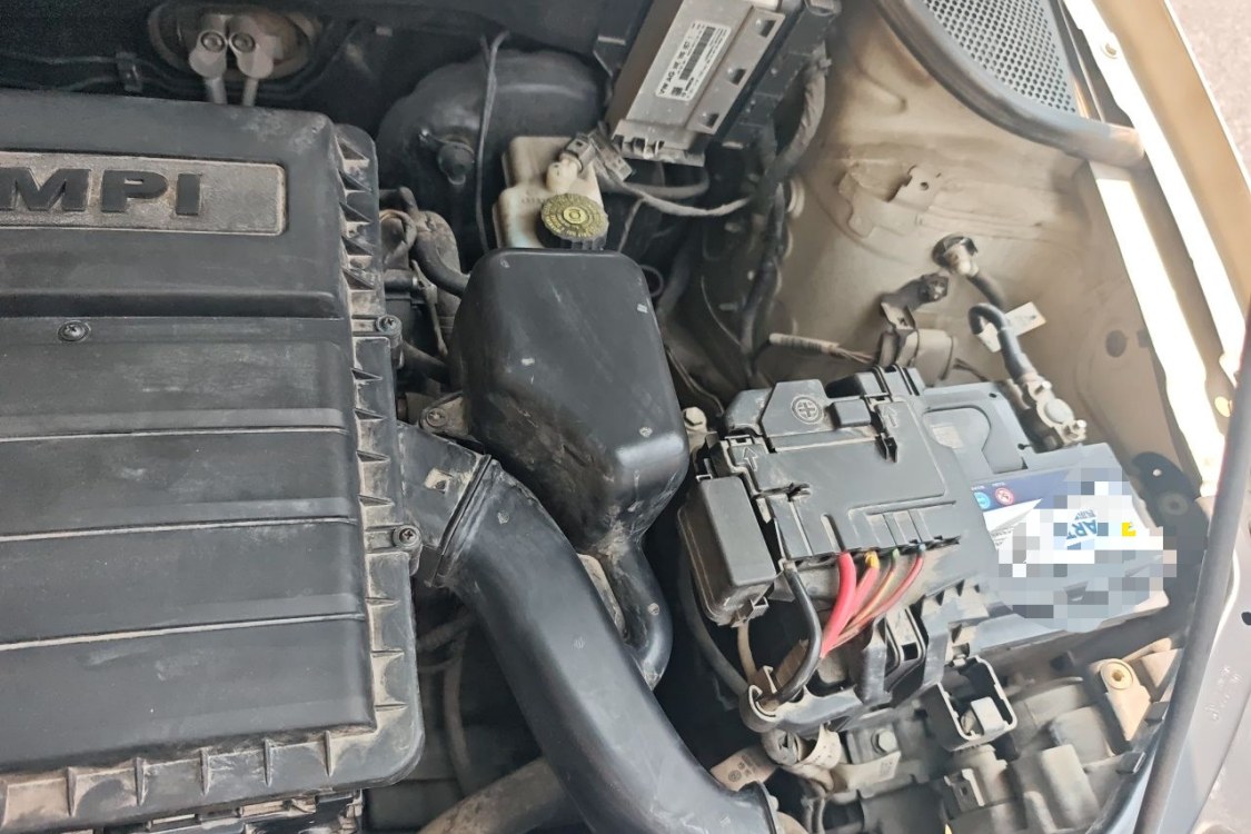 Volkswagen Polo 2015 car image #12