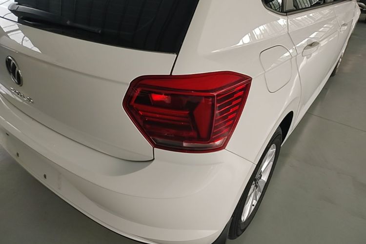 Volkswagen Polo 2023 car image #8
