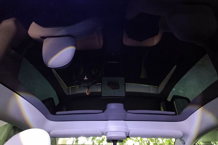 Tesla Model Y 2022 #18 Tesla Model Y 2022 car image #18