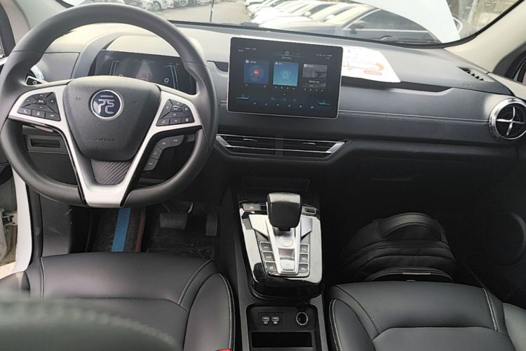 BYD Yuan New Energy 2020 car image #13
