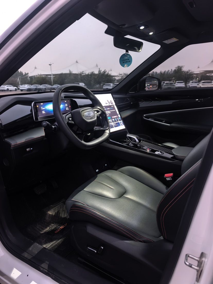 GEELY Boyue 2025 #4 GEELY Boyue 2025 car image #4