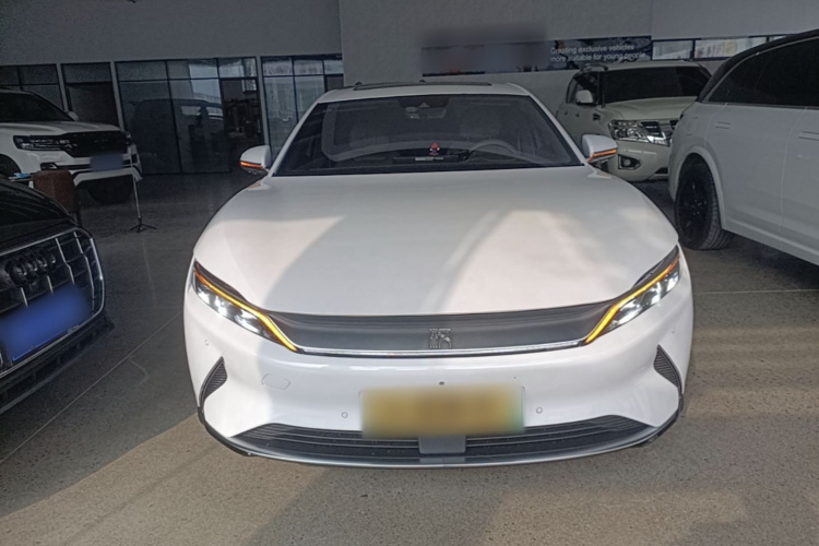 BYD Han 2022 #3 BYD Han 2022 car image #3