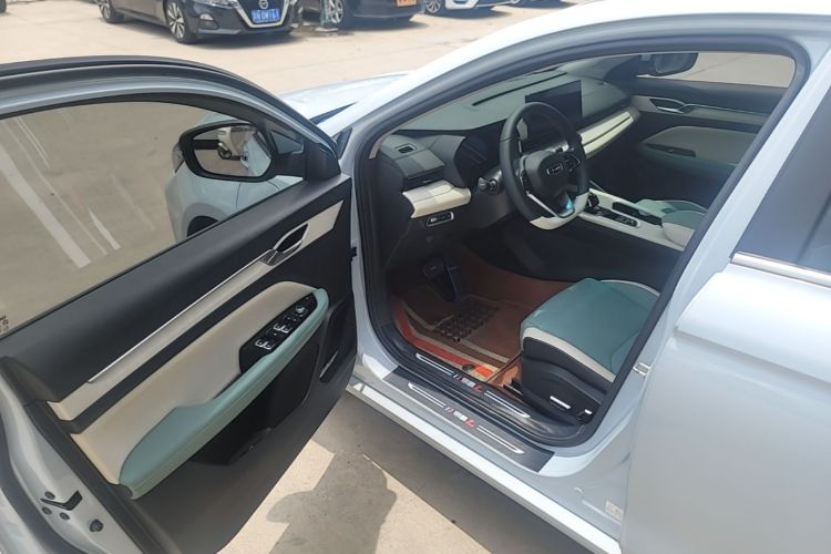GEELY Emgrand L HiP 2022 car image #16