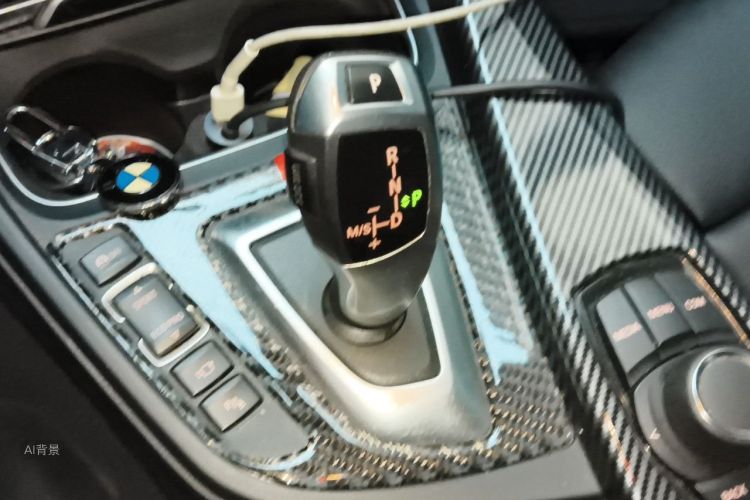 BMW 3 Series GT 2018 #16 BMW 3 Series GT 2018 car image #16