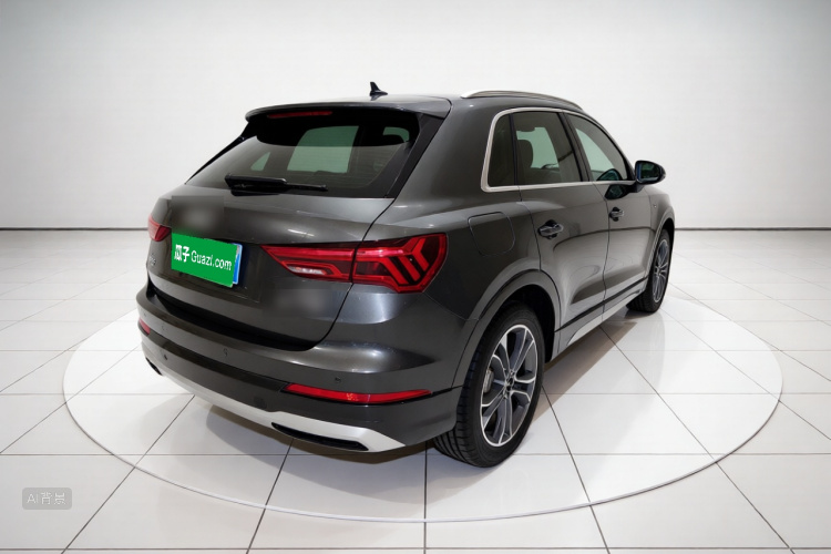 Audi Q3 2021 car image #7