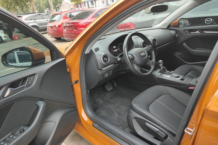 Audi A3 2016 car image #16