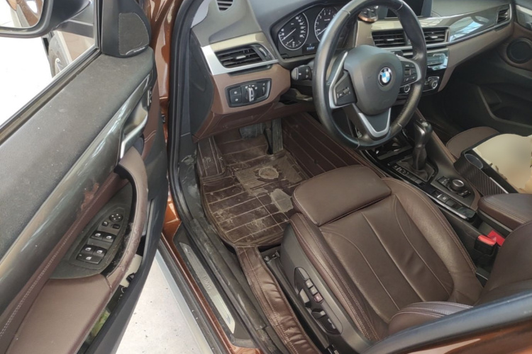 BMW X1 2019 car image #16
