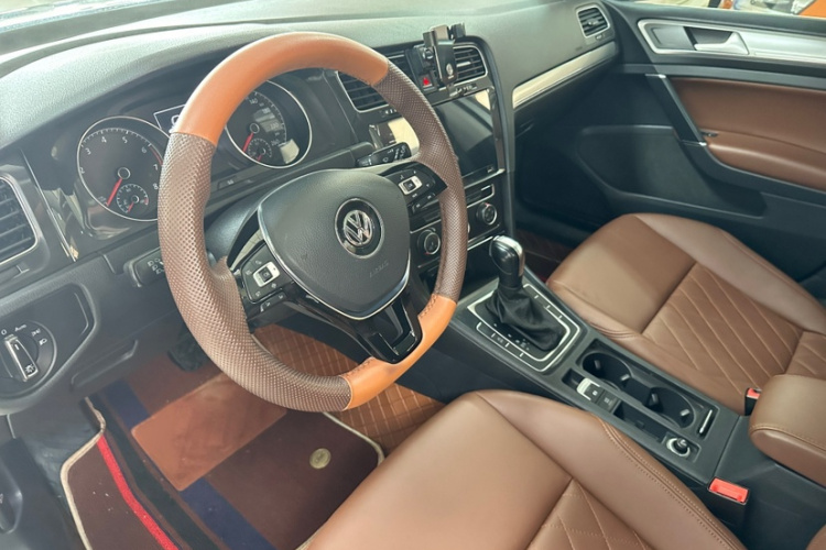 Volkswagen Golf 2020 #23 Volkswagen Golf 2020 car image #23