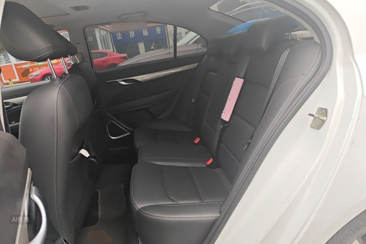 GEELY Emgrand 2019 #19 GEELY Emgrand 2019 car image #19