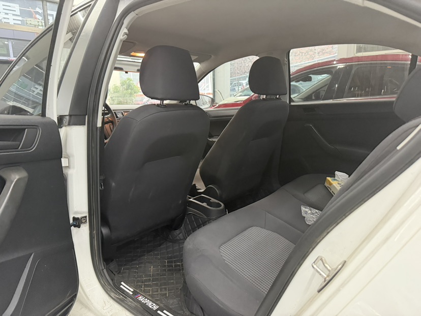Volkswagen Santana 2016 #5 Volkswagen Santana 2016 car image #5