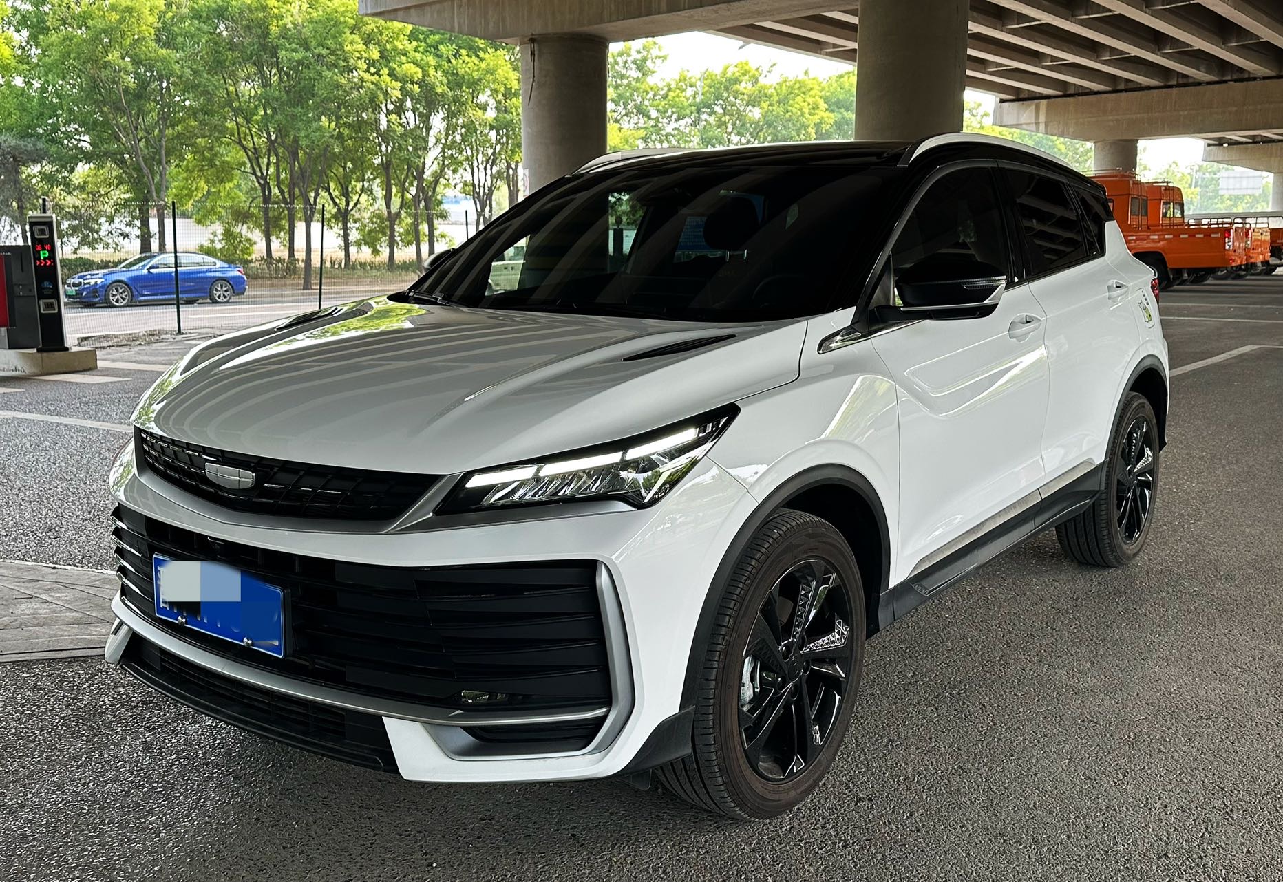 GEELY Coolray 2025 car image 