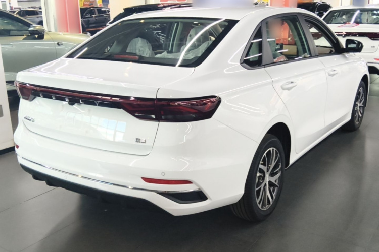 GEELY Emgrand 2026 car image #7