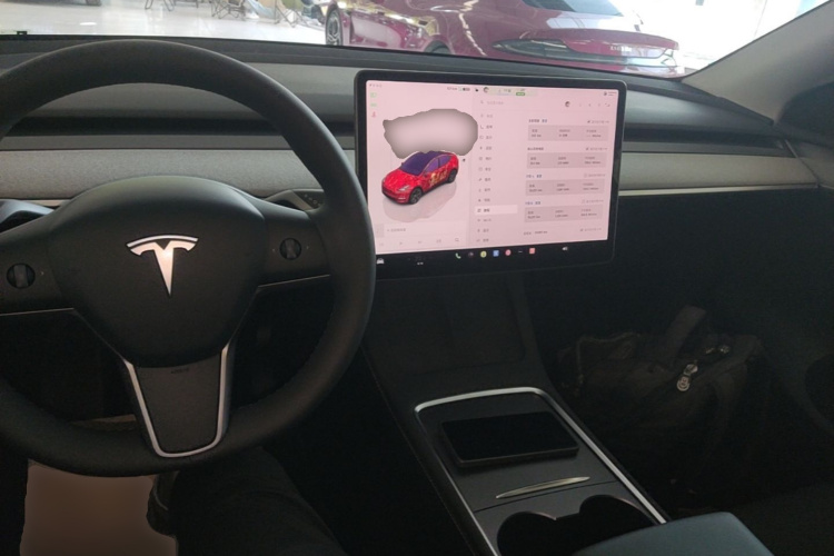 Tesla Model Y 2025 #10 Tesla Model Y 2025 car image #10