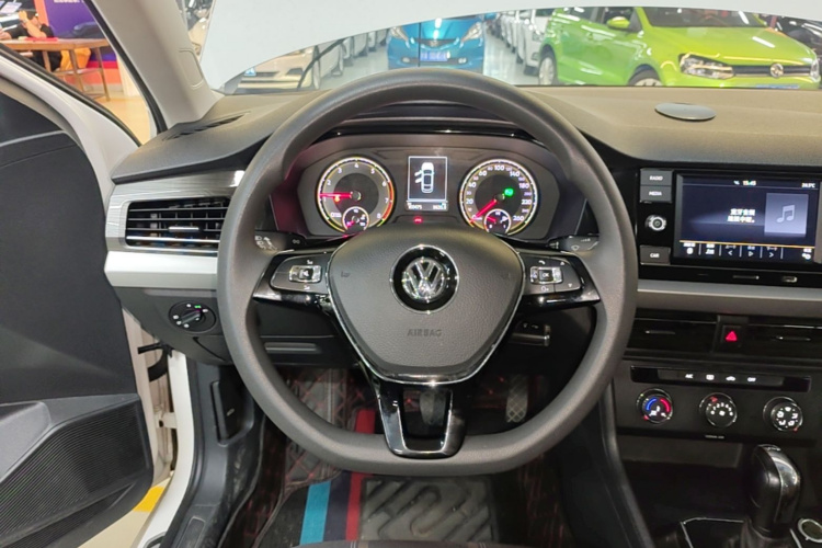 Volkswagen Lavida 2020 car image #11