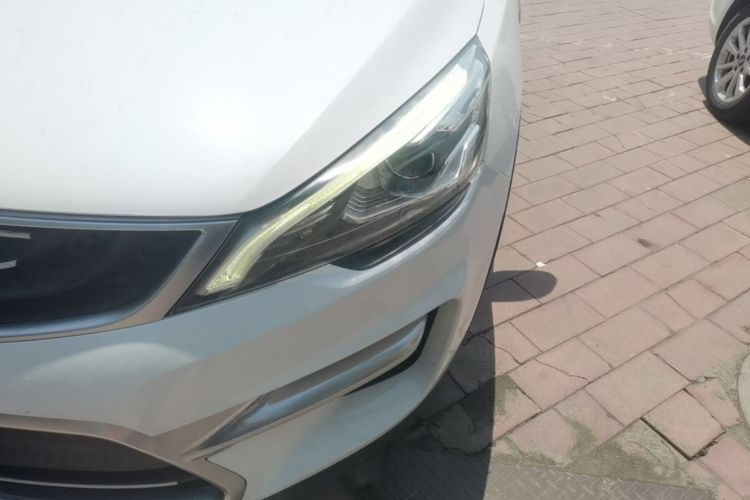GEELY Emgrand GS 2018 car image #23