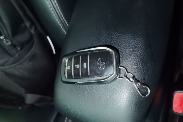 Toyota Corolla 2019 #12 Toyota Corolla 2019 car image #12