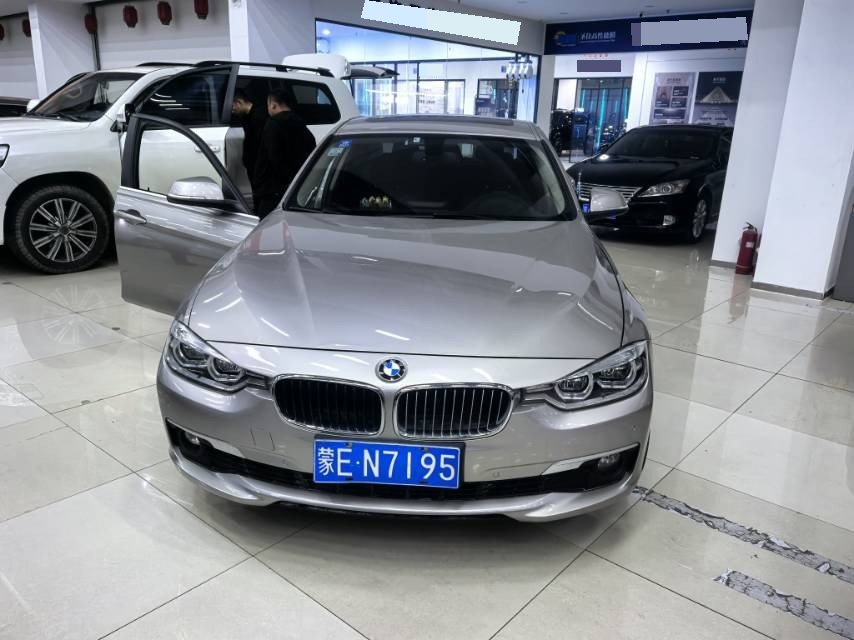 BMW 3 Series 2018 imagem de carro #2