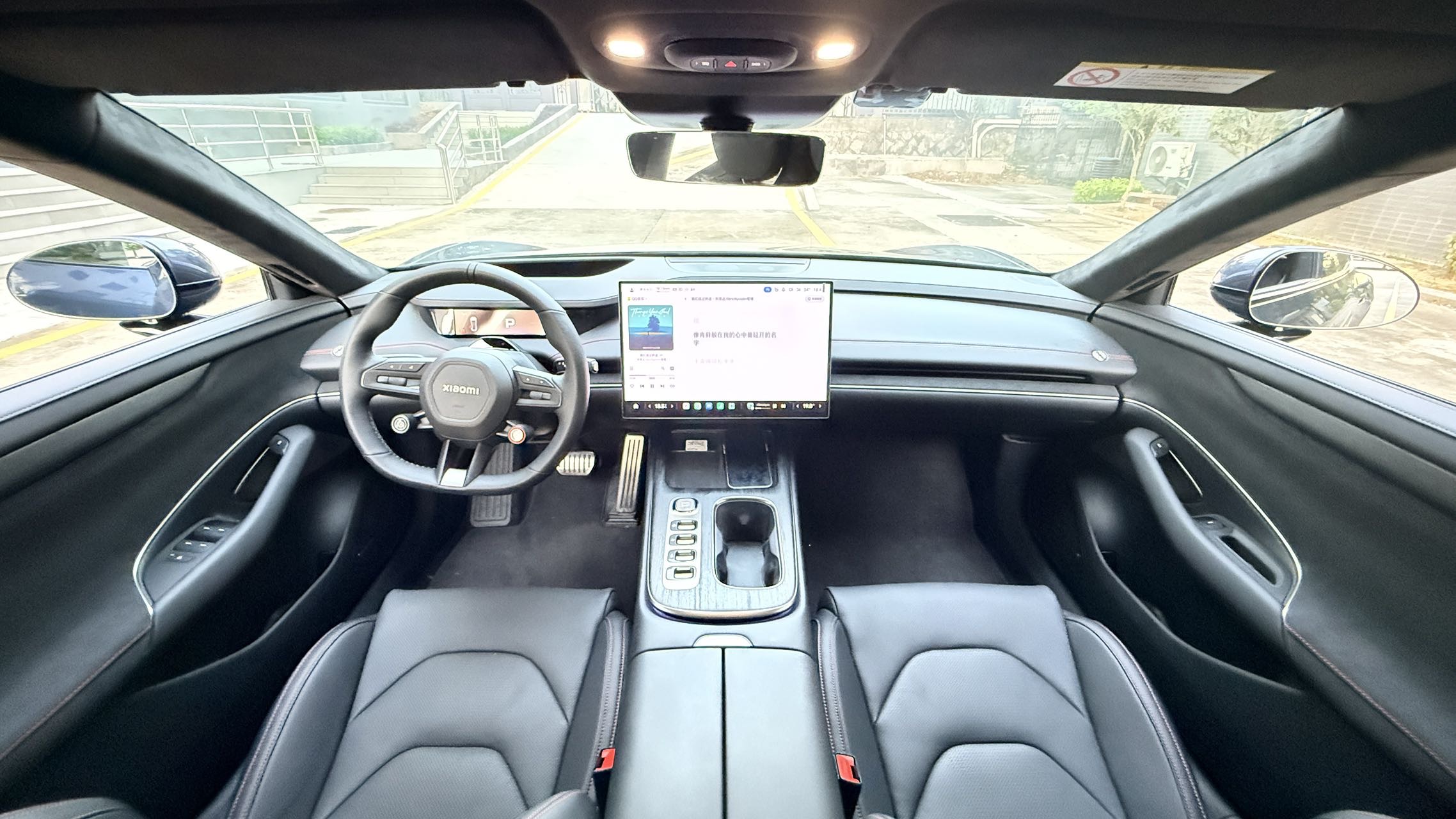 MI SU7 2024 immagine di auto #7
