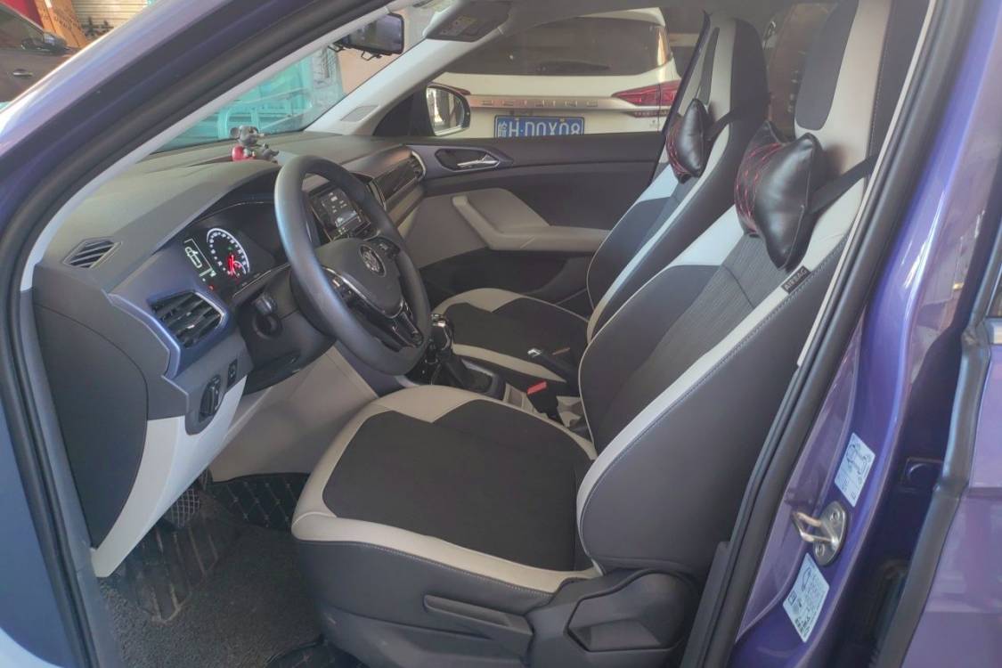 Volkswagen T-Cross 2019 car image #18