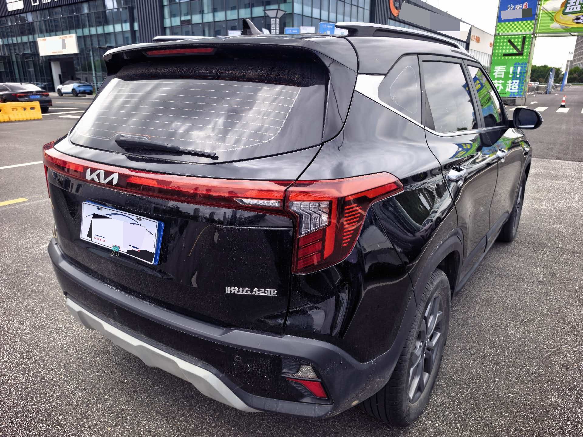 Kia Seltos 2023 صورة سيارة #4