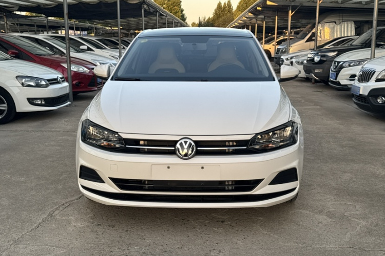 Volkswagen Polo 2021 car image #6