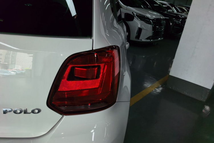 Volkswagen Polo 2017 #8 Volkswagen Polo 2017 car image #8