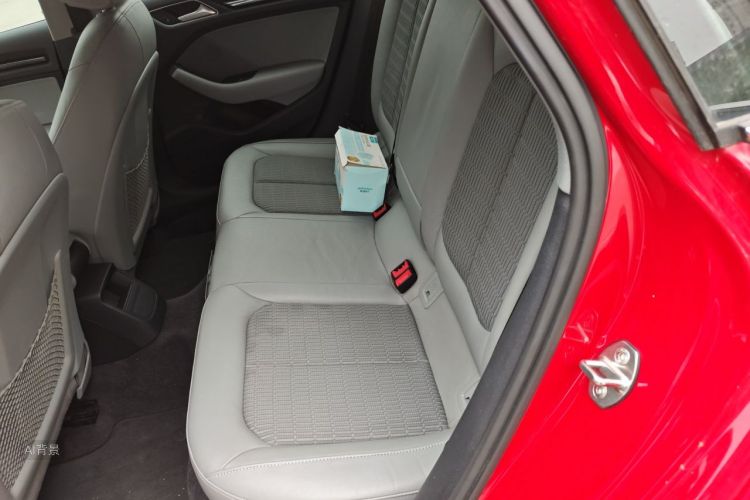 Audi A3 2019 car image #19