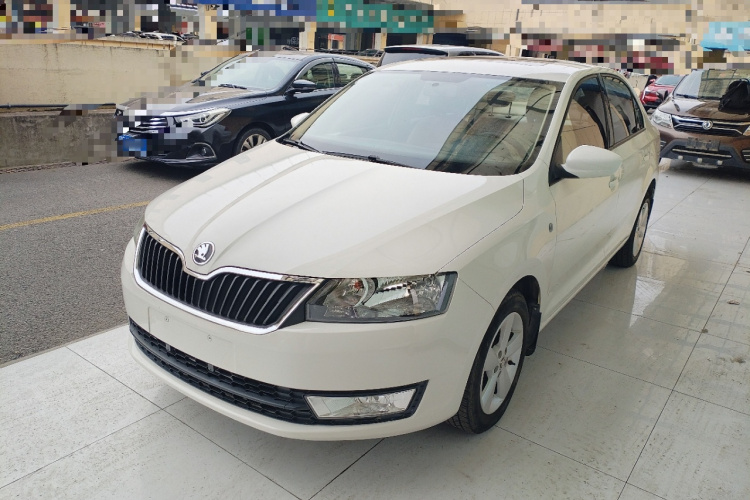 Skoda Rapid 2015 #2 Skoda Rapid 2015 car image #2