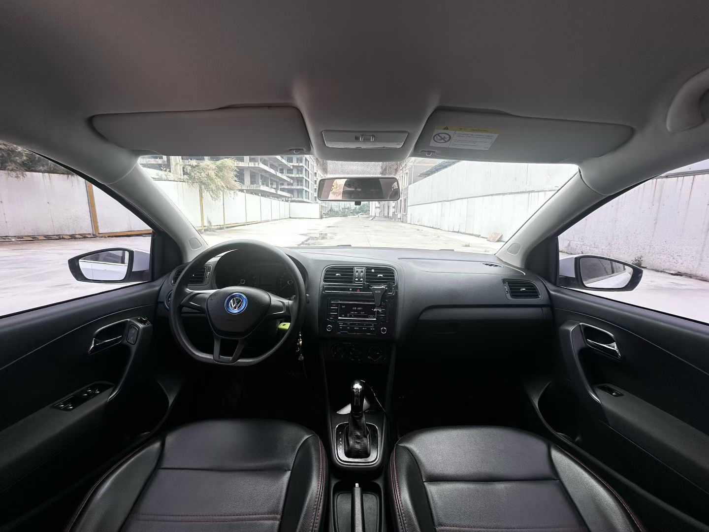 Volkswagen Polo 2017 car image #5