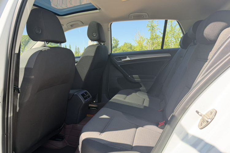 Volkswagen Golf 2017 #14 Volkswagen Golf 2017 car image #14