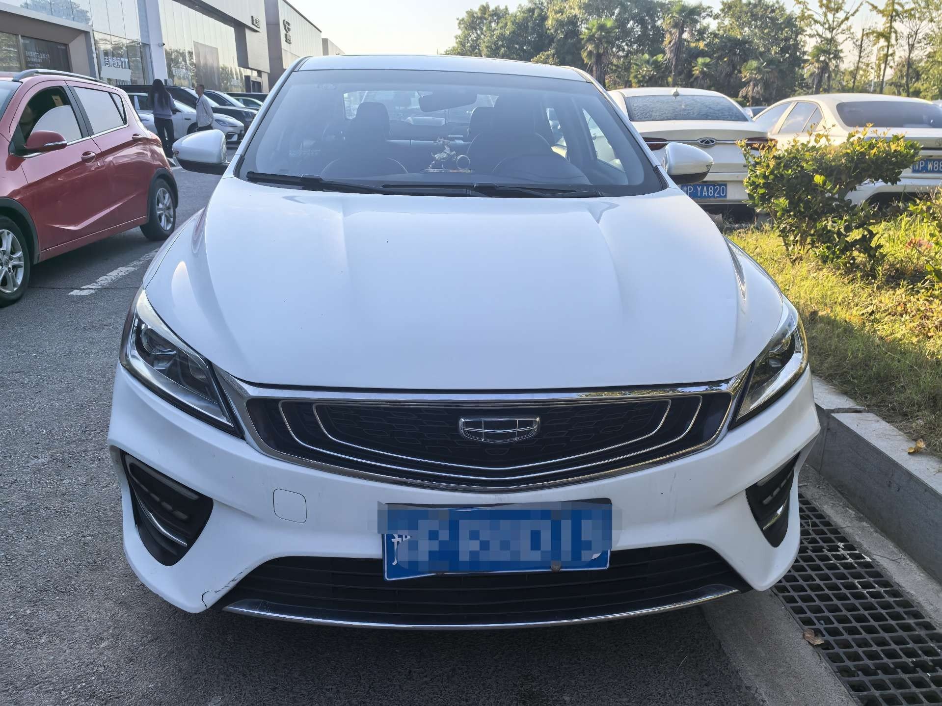 GEELY Binray 2020 immagine di auto #2