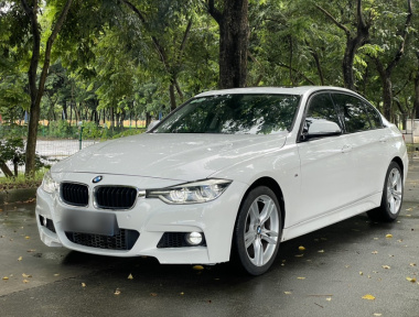 BMW 3 Series 2018 car image 