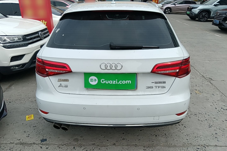 Audi A3 2018 car image #6