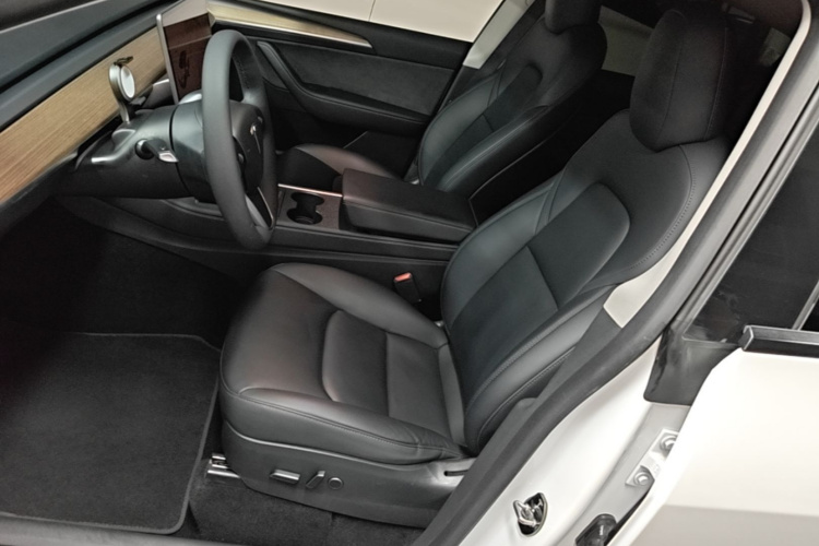 Tesla Model Y 2021 #15 Tesla Model Y 2021 car image #15