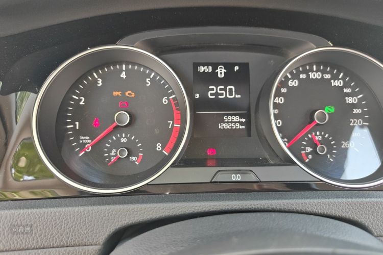 Volkswagen Golf 2018 #14 Volkswagen Golf 2018 car image #14