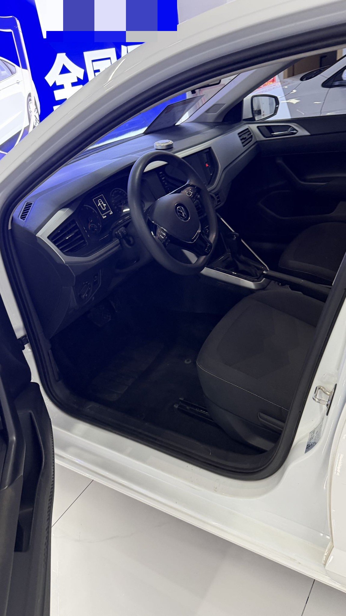 Volkswagen Polo 2022 immagine di auto #3