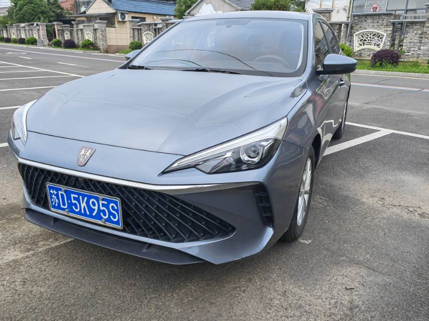 Roewe i5 2024 Roewe i5 2024 صورة سيارة