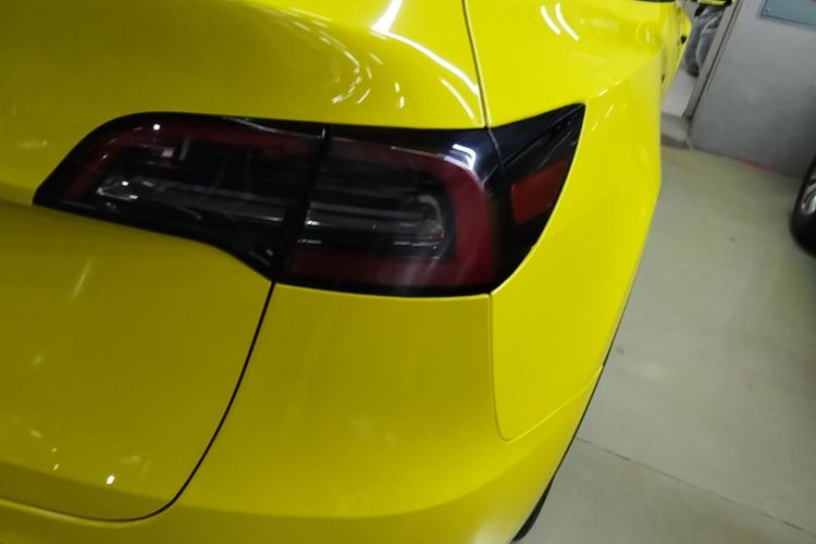 Tesla Model Y 2022 car image #8