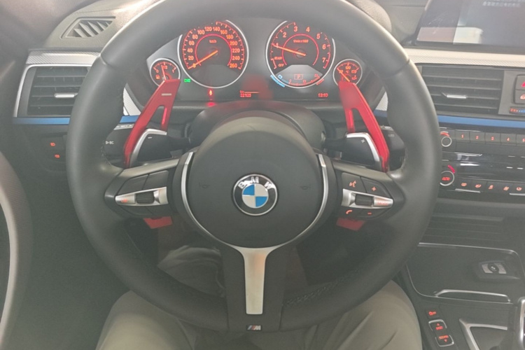 BMW 3 Series 2019 #11 BMW 3 Series 2019 car image #11