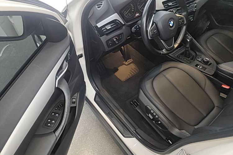 BMW X1 2017 #16 BMW X1 2017 car image #16