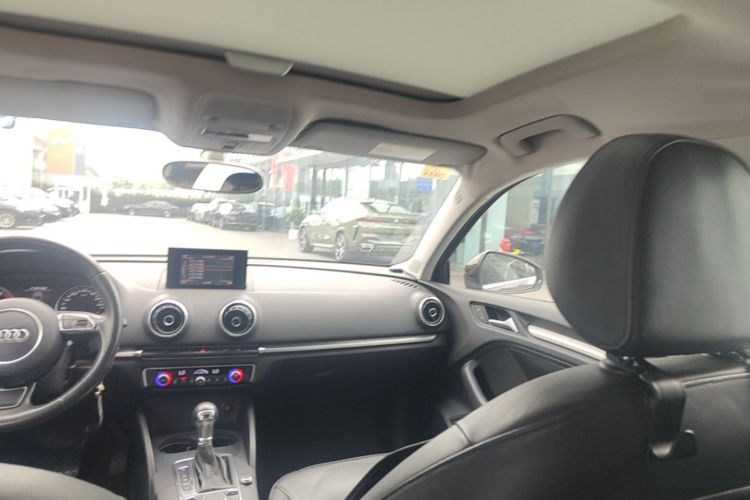 Audi A3 2015 car image #20