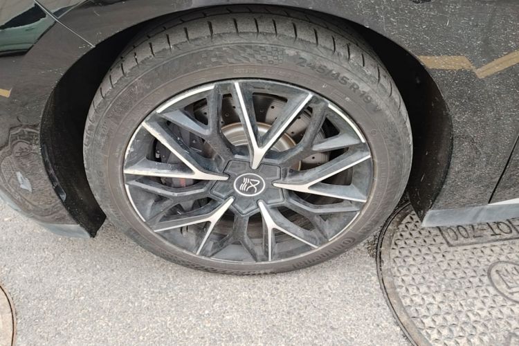 BYD Han 2022 car image #9