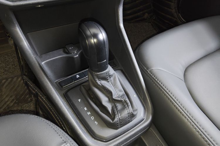 Volkswagen Santana 2019 car image #18